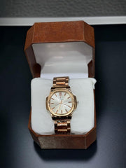 Men's Quartz Movement Round Analogue Watch with Textured Strap - 1 Pc